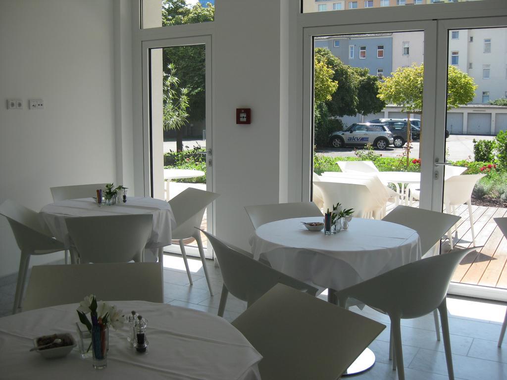 City Hotel Linz Exteriör bild